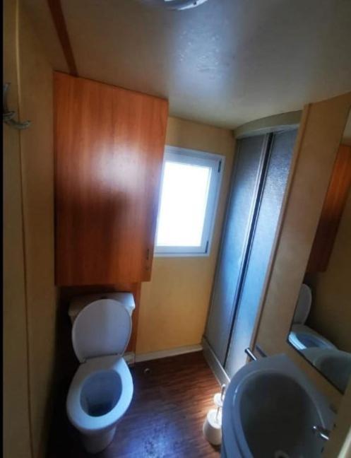 Camping No Stress Hotel โกโม ภายนอก รูปภาพ