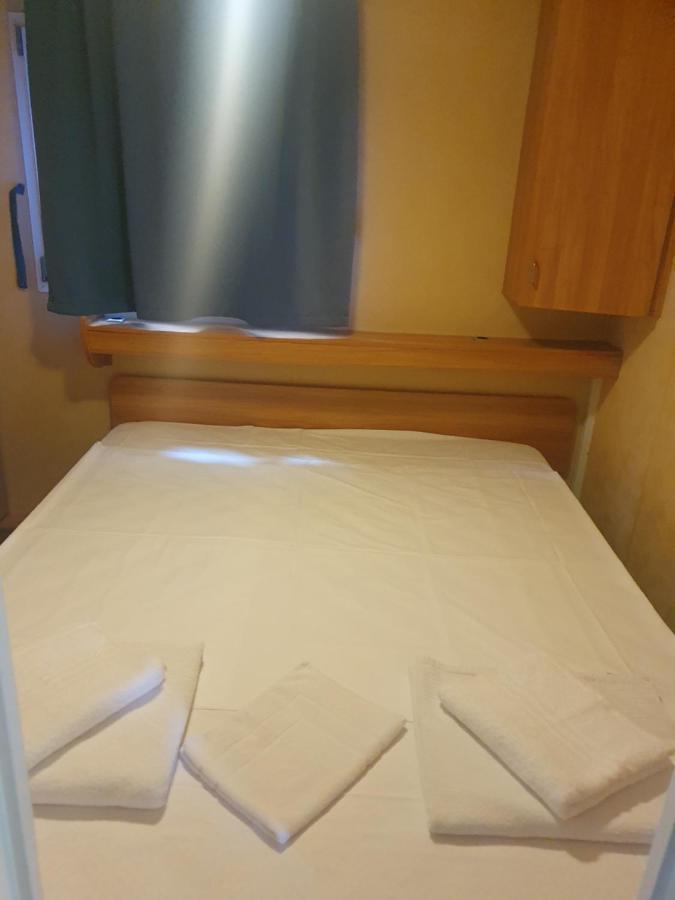 Camping No Stress Hotel โกโม ภายนอก รูปภาพ